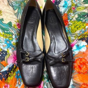 Square toe, black, Gucci flats